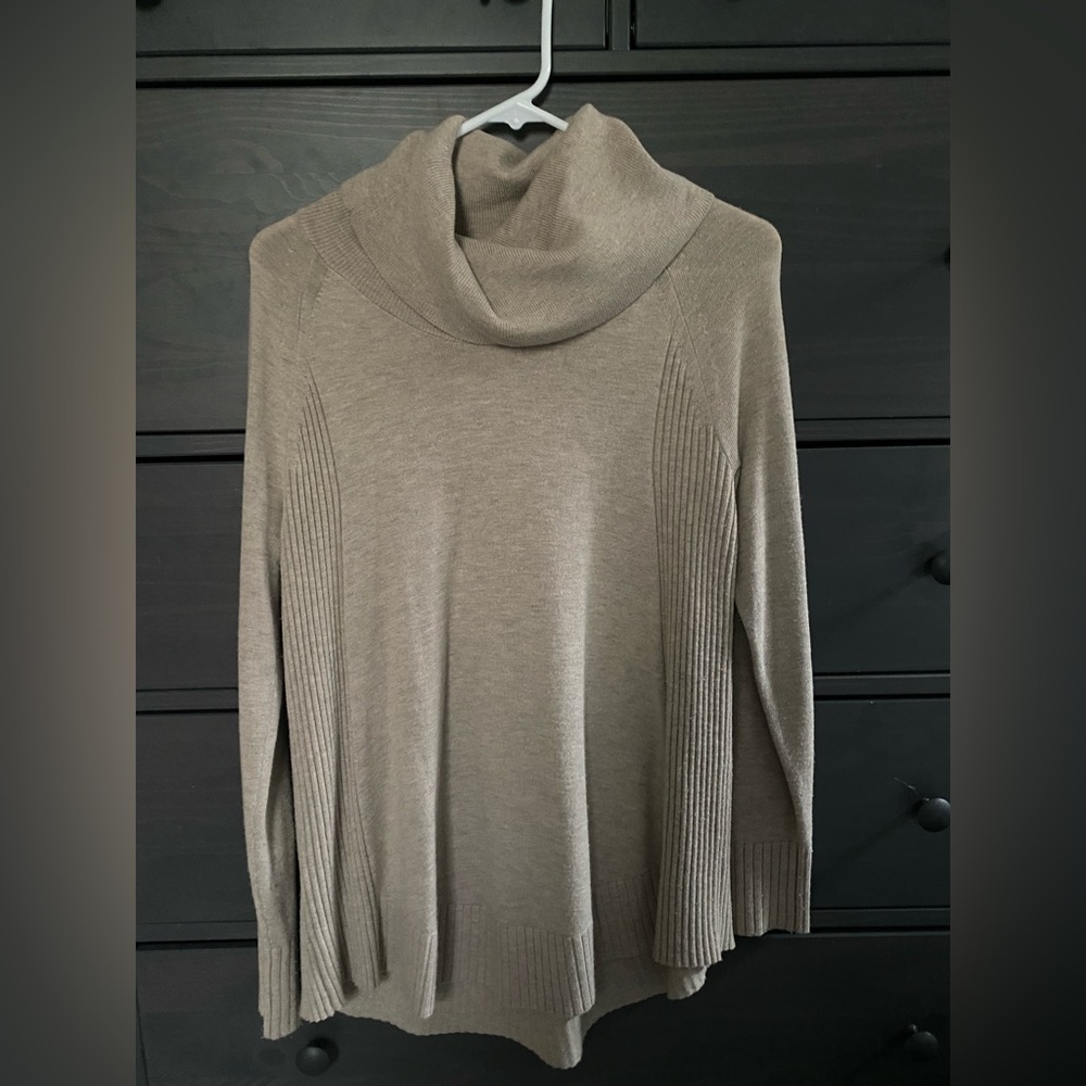Loft Tan Turtleneck Sweater - Picture 1 of 1